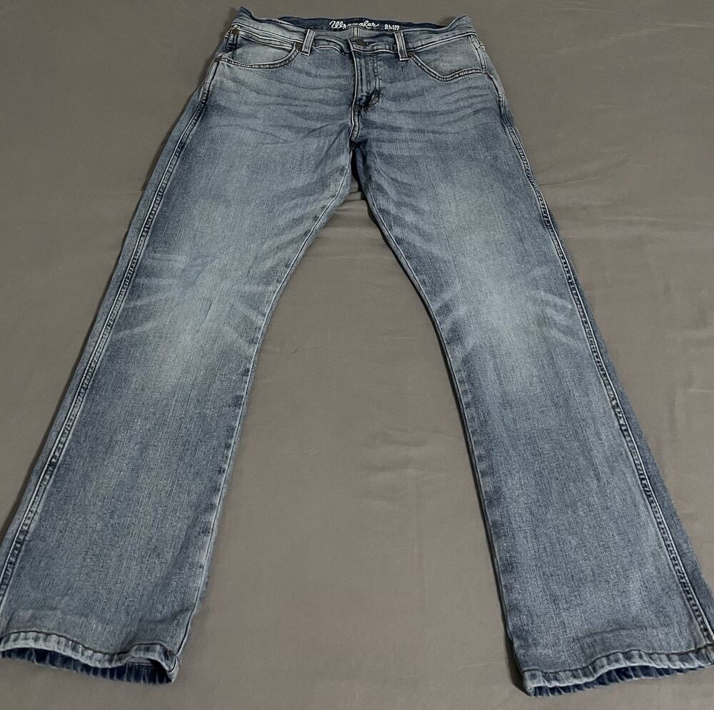 Wrangler Retro Boot Jeans Mens 30x27 Light Blue Whiskered Denim Excellent